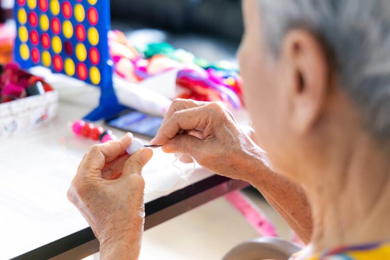 10 Activities for Alzheimer’s Patients