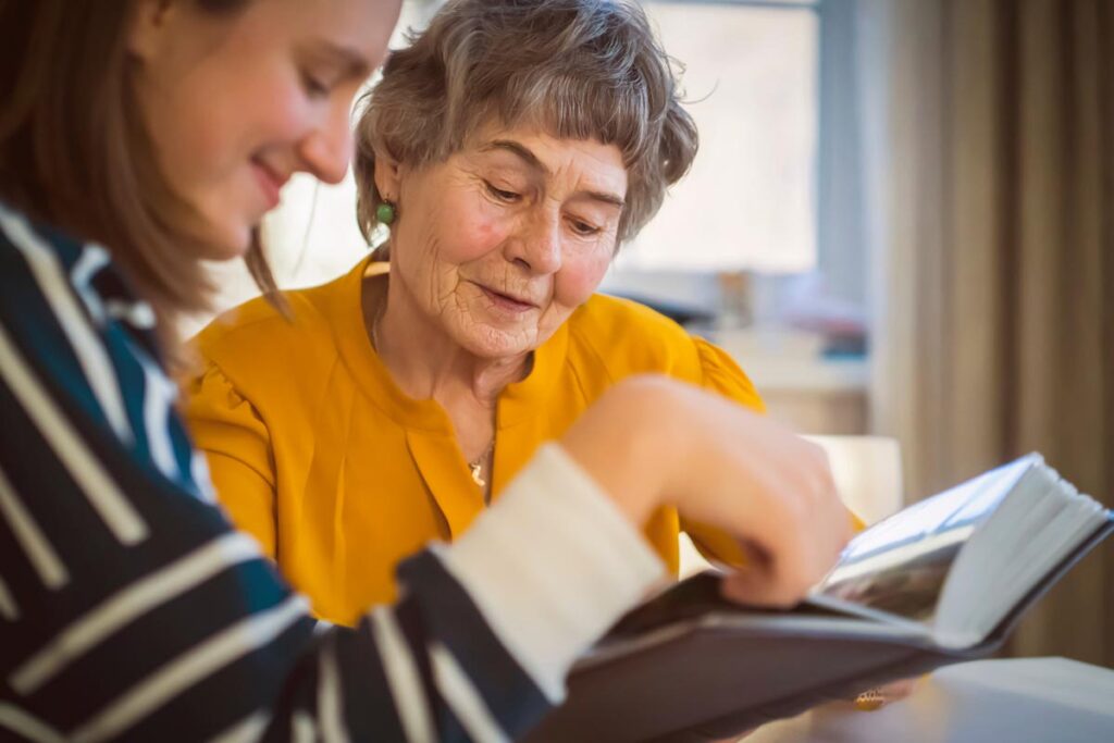 5 Benefits of Dementia Care for Seniors