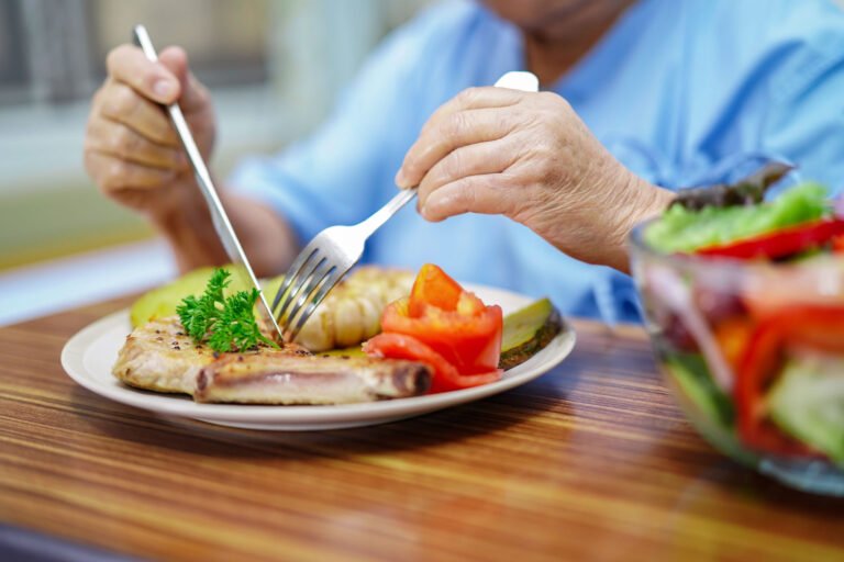 The Challenges of Eating Well in Senior Living