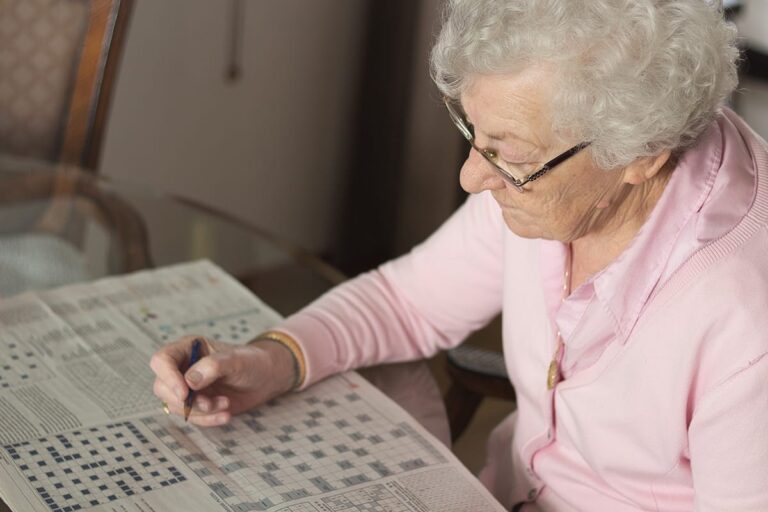 What Does a Senior Memory Care Program Consist of?