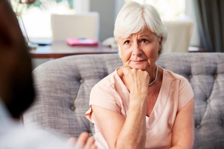 What Is the Difference Between Dementia and Forgetfulness?