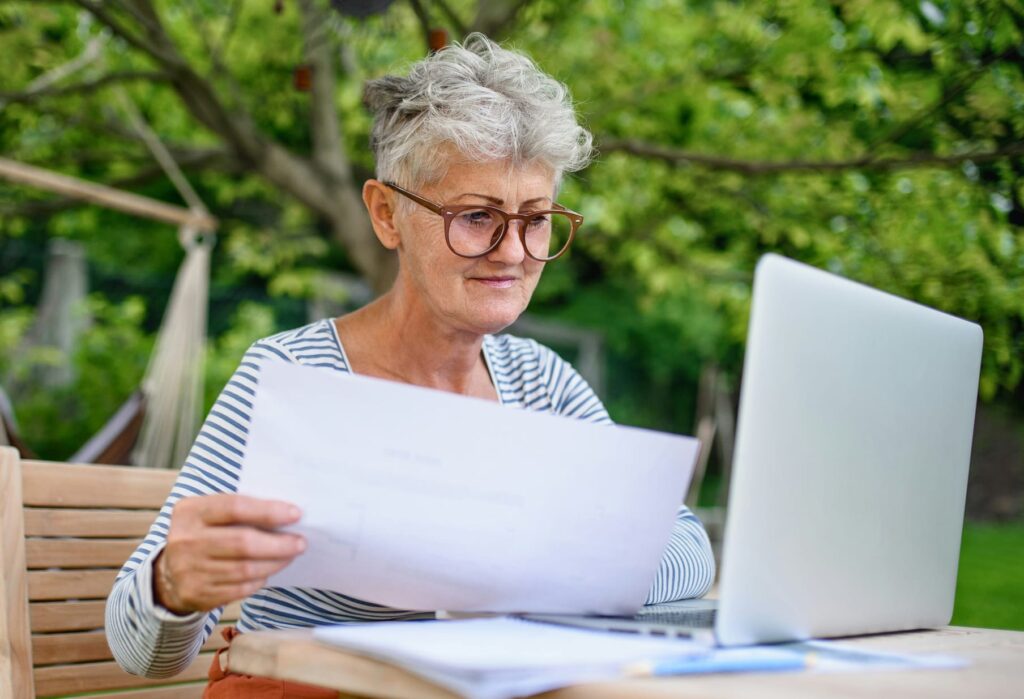 How to Make the Most of a Senior Living Tour